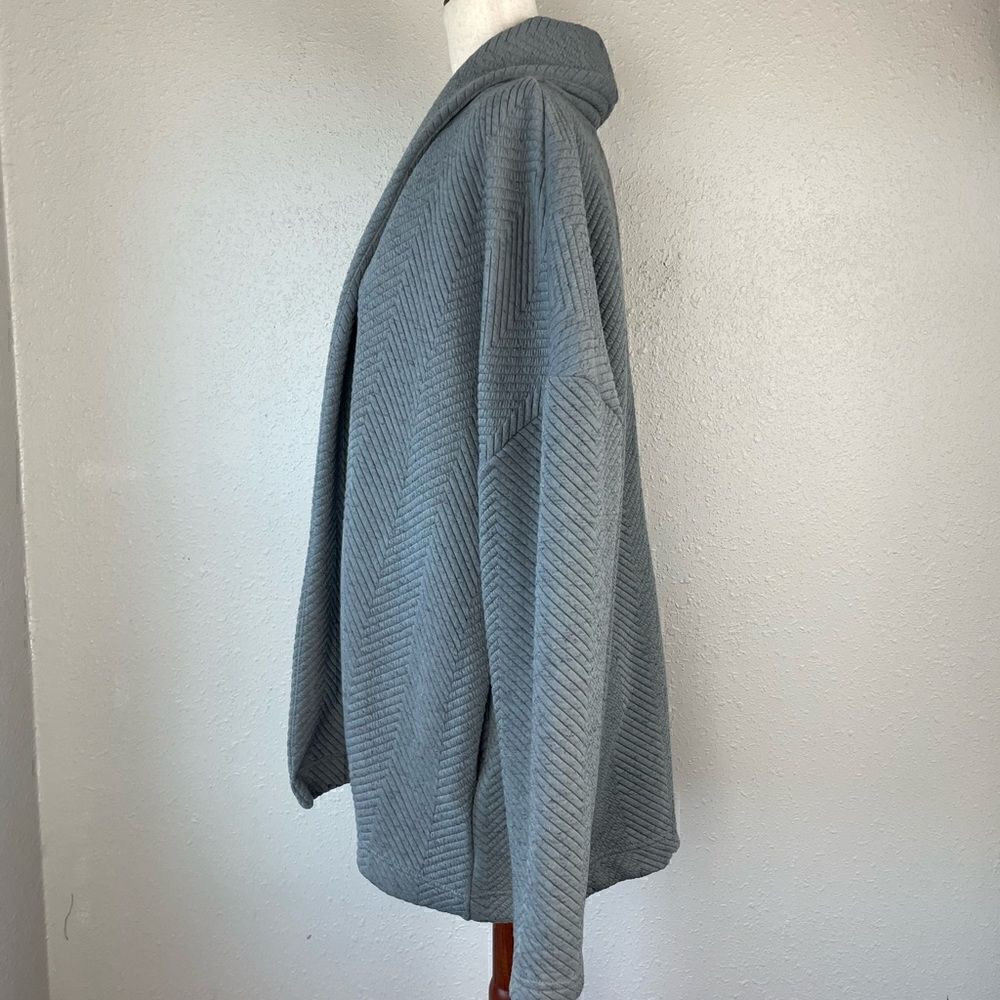 Fabletics Open Front Athletic Cardigan Top Size L EUC - Picture 3 of 9
